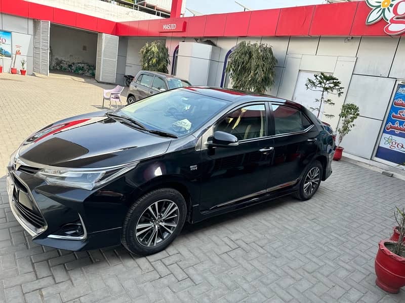 Toyota Corolla Altis 2022 SE 8