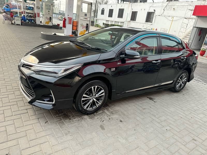 Toyota Corolla Altis 2022 SE 12