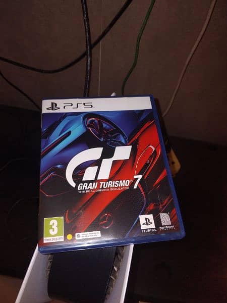 Gran Turismo 7 PS5 Edition barely used 0 scrates or signs of use 0