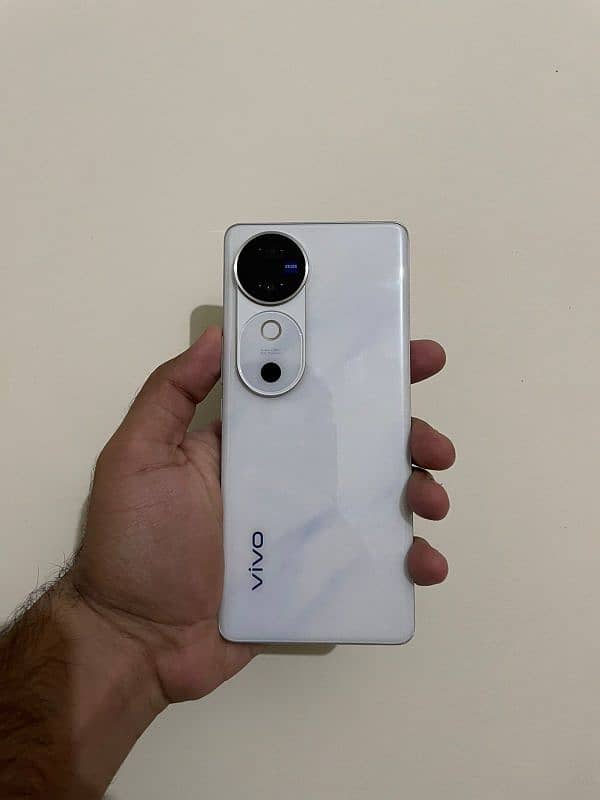 vivo v40  12/256 1