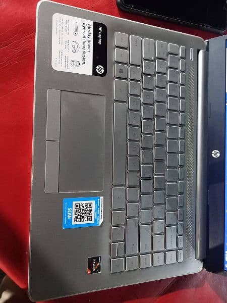 Hp Notebook AMD Ryzen 3 8gb Ram 256gb SSD 1