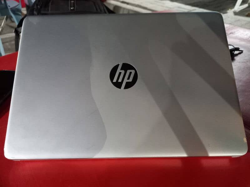 Hp Notebook AMD Ryzen 3 8gb Ram 256gb SSD 2