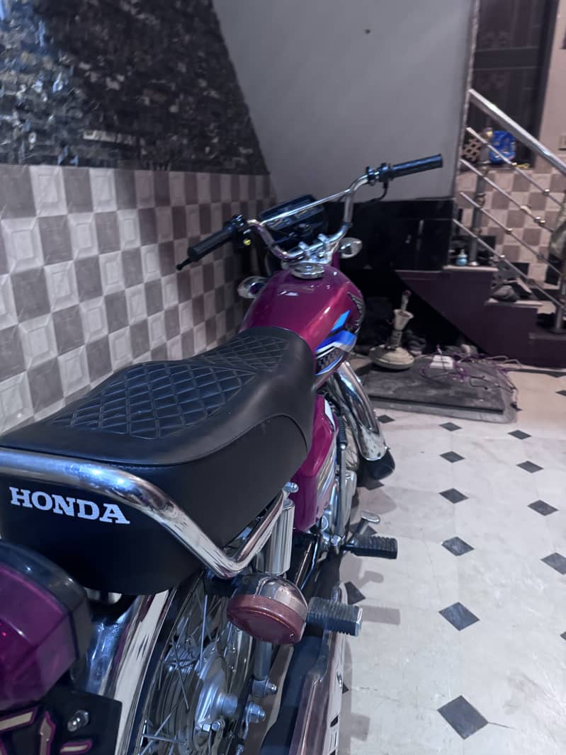 Honda CG 125 2024 6