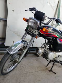 total genuine bike good condition? call 03124244549