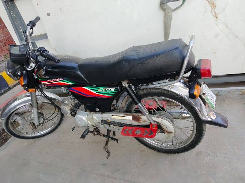 total genuine bike good condition? call 03124244549 1