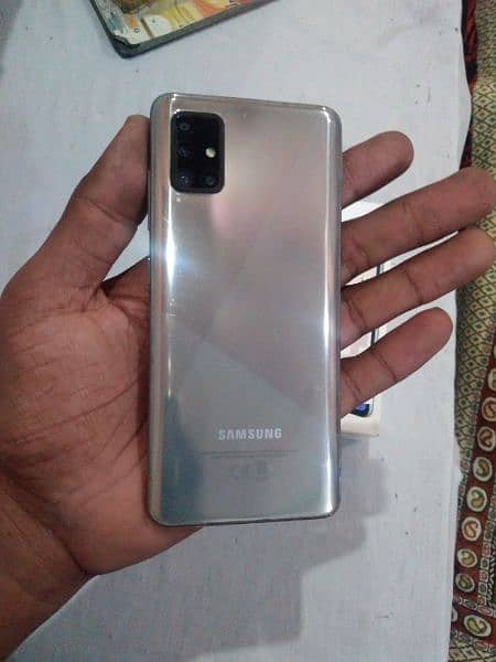 SAMSUNG A51 Mobile 6/128 Gb with Box condition 10/9 all good . 3