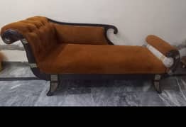 DEWAN SOFA