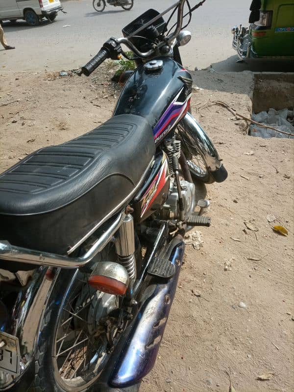 Honda 125 black 1