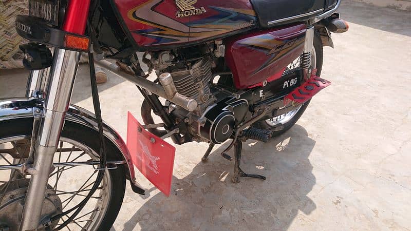 hi i want to sell my honda 125 bike 2