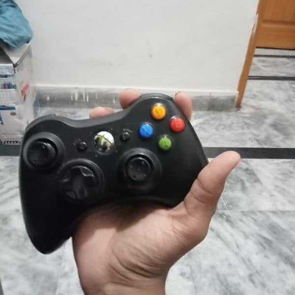 Xbox 360 256 GB with many games installed 2