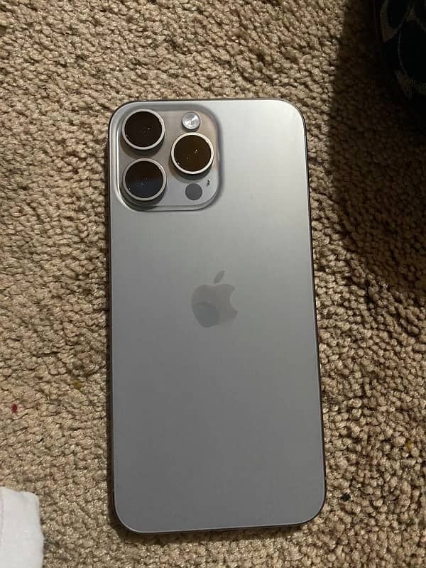 iPhone 15pro max jv natural titanium 3