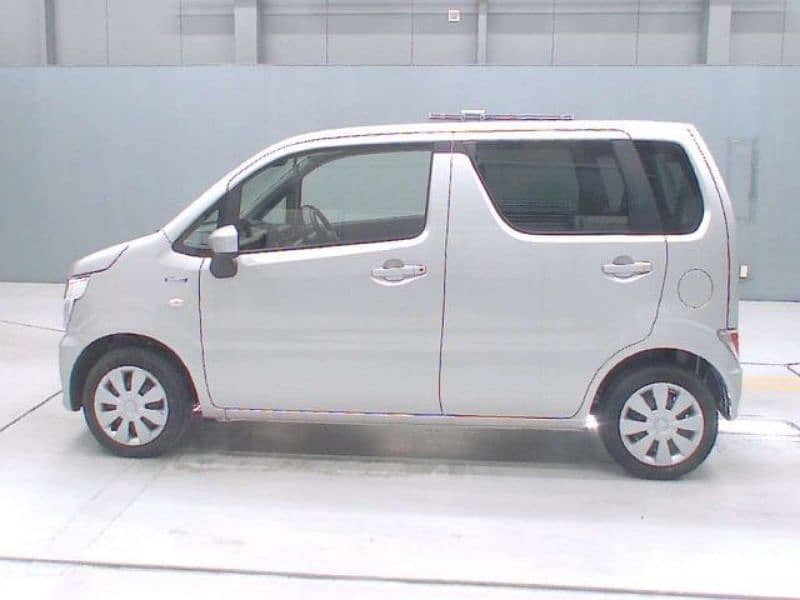 Suzuki Wagon R 2021 4