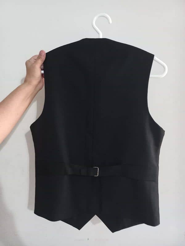 Men's Waist Coat Size fits Medium Preloved 1