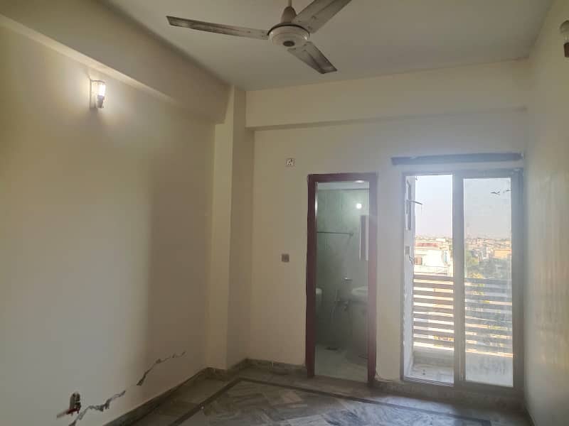 2 Bedroom Flat with Gas for Rent In G-15 Islamabad 6