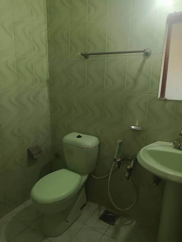 2 Bedroom Flat with Gas for Rent In G-15 Islamabad 7