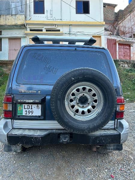 Mitsubishi Pajero 1993 5