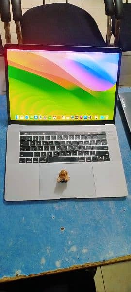 Limited Time Offer Apple MacBook Pro 2018 15" 1