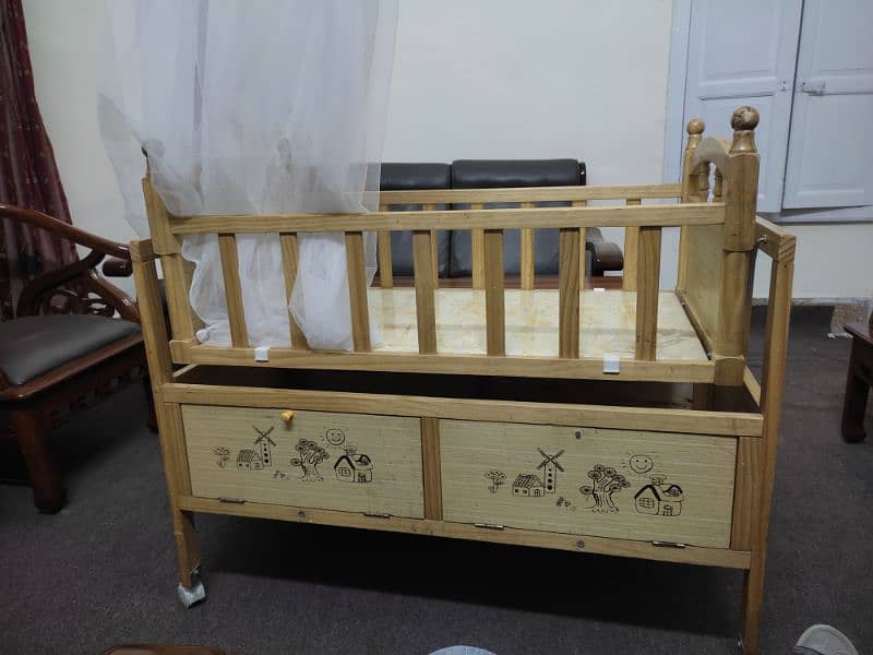 baby cot 2