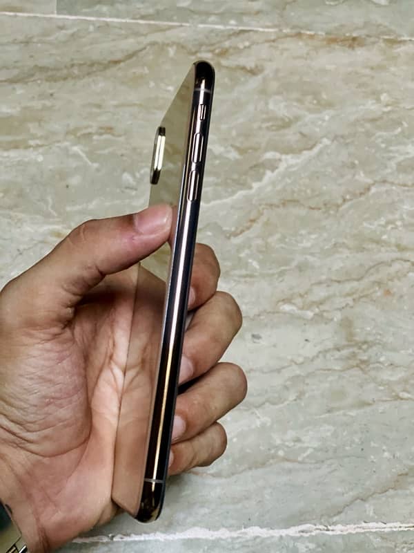 iphone xs max 3