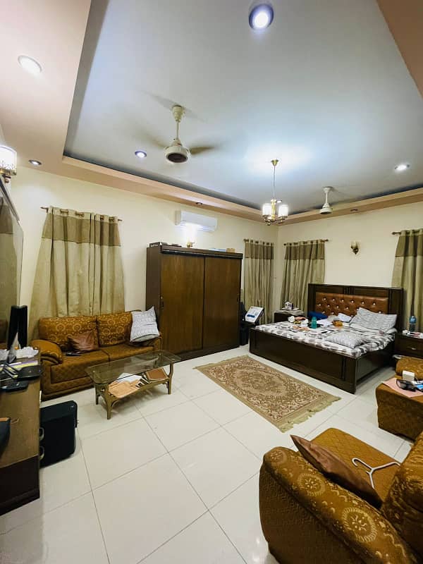 500 Yards Banglow For Rent in Dha Phase 8 With Solar 21