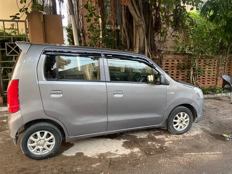 Suzuki Wagon R 2018 1