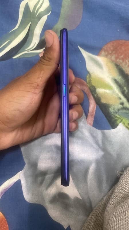 oppo  F11 1