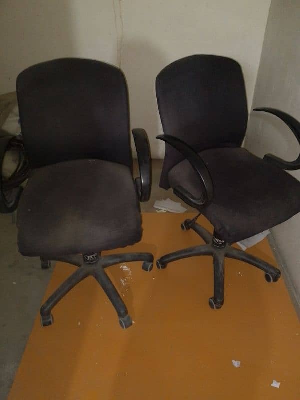 02 chair for sell condition 10/8 1