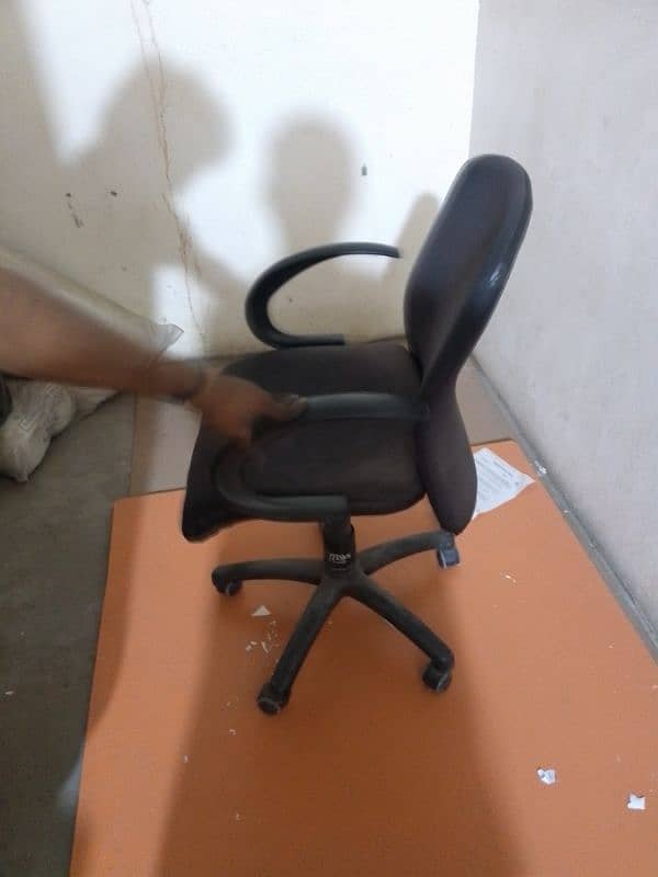 02 chair for sell condition 10/8 5