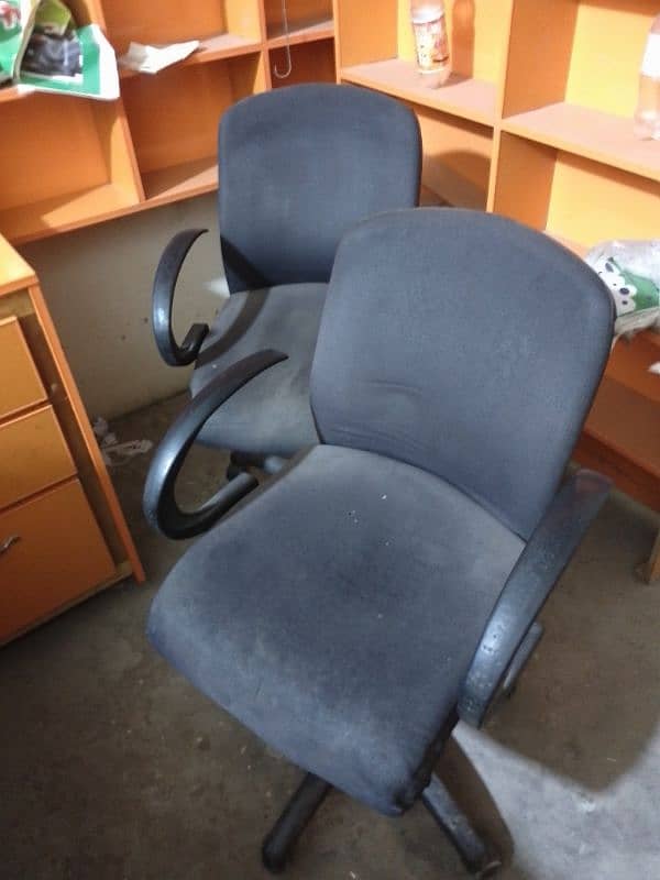 02 chair for sell condition 10/8 6