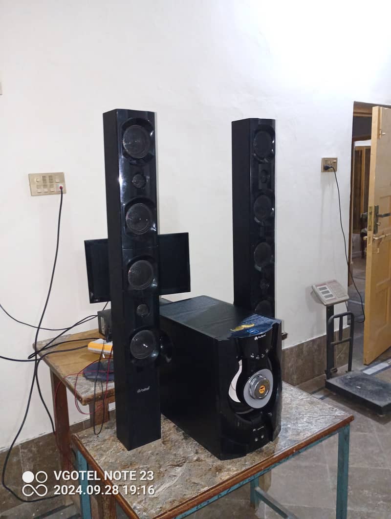 Audionic rb 110 woofer and speakers 6