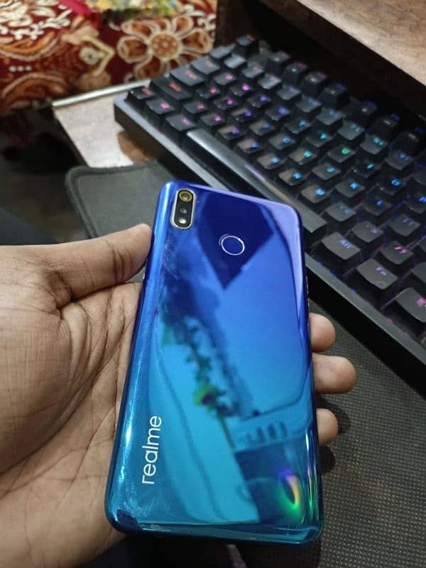 Realme 3 7