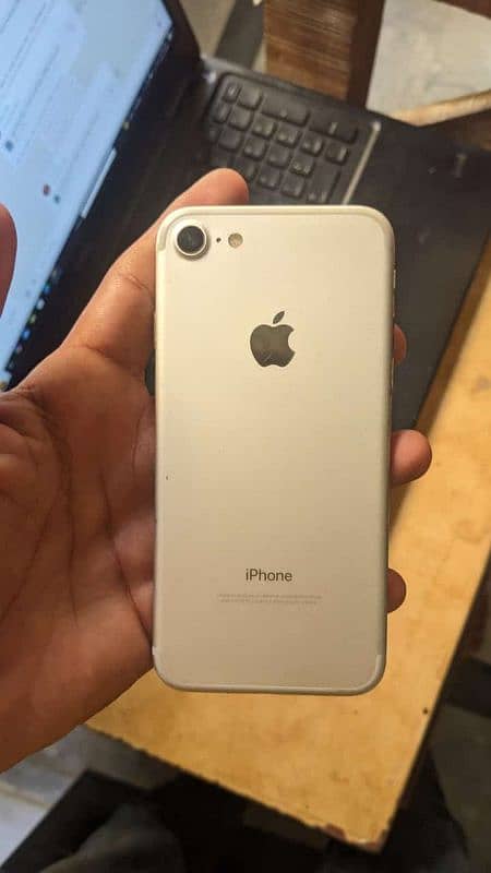 Iphone 7 PTA Approved 128gb 1