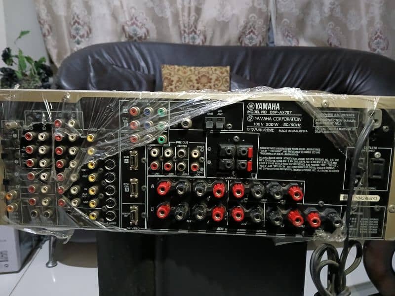 Yamaha amplifier DSP-AX757 3