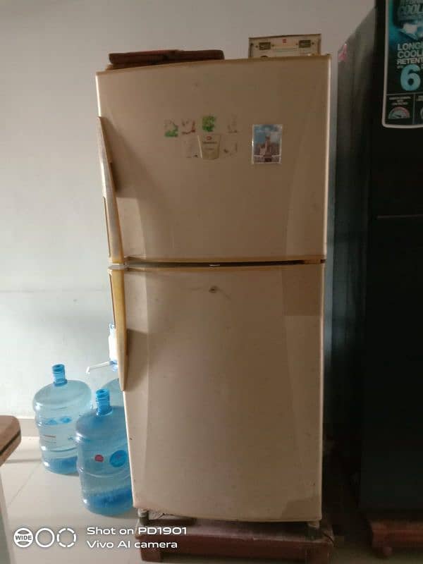 Dawlance fridge. 0