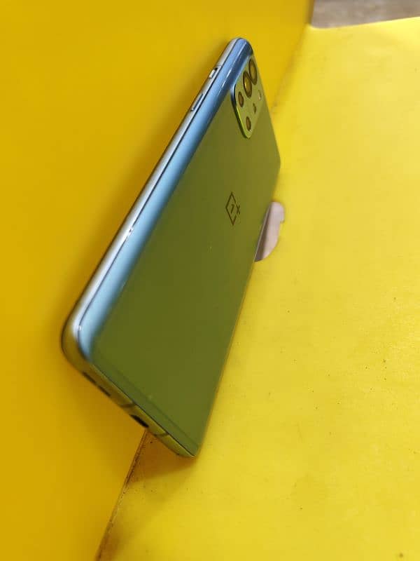 OnePlus 9R 4