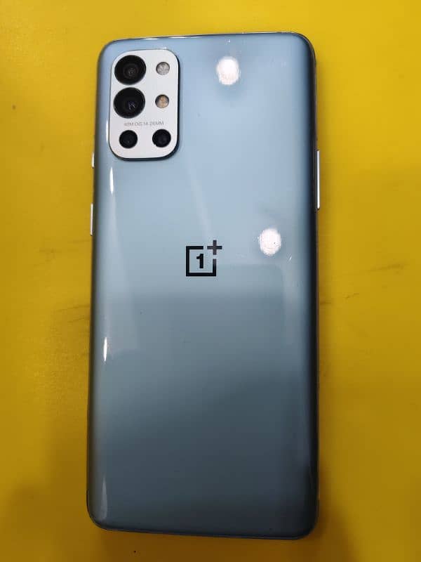 OnePlus 9R 6