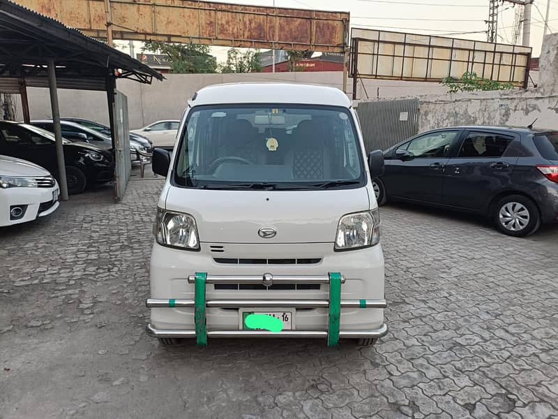 Daihatsu Hijet 2016 4