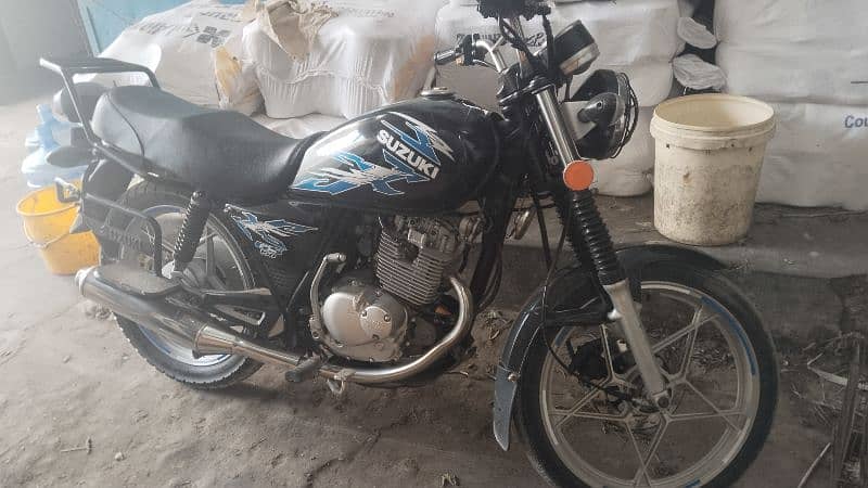 Suzuki GS 150 se 0