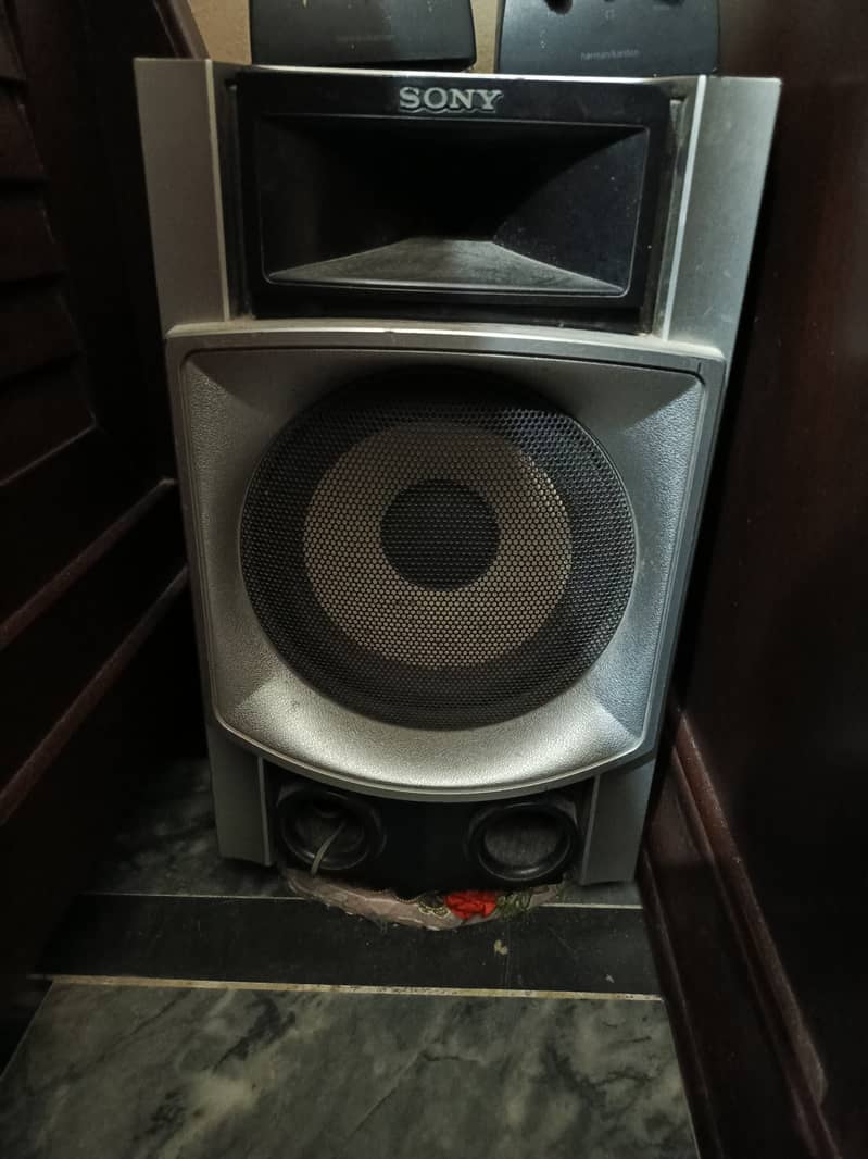 Sony speakers woofer 1