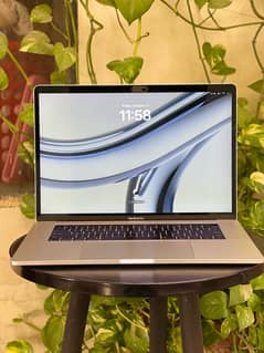 MacBook Pro 2018 (15inch) i9 32GB 512GB 0