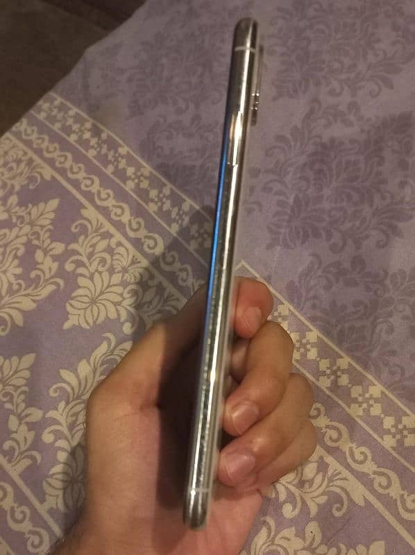 iPhone xs max non pta 4