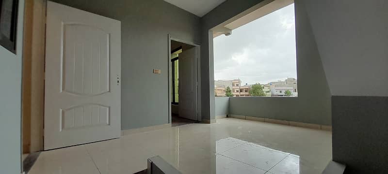 House for sale model colony 100 sqyd corner 6