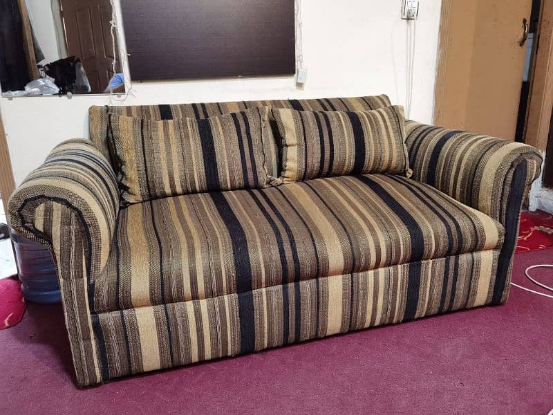 Multiple Sofa and Floor Seating 0