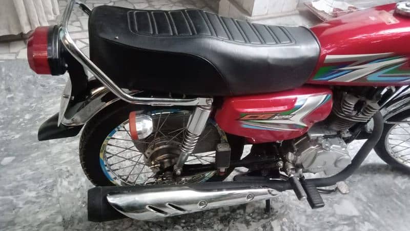 HONDA CG125 2023 5