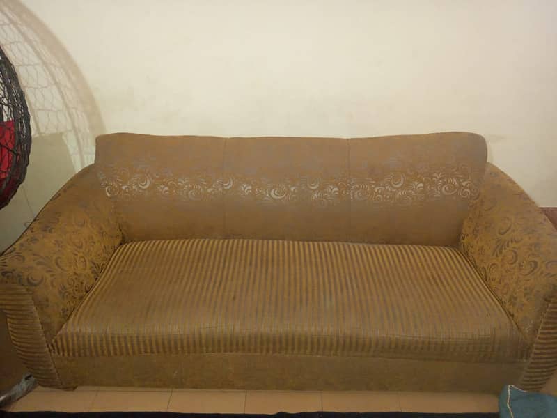 Sofa set with table in low price 0