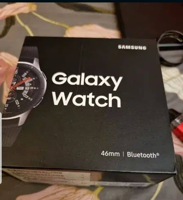 samsung galaxy watch 4  with compleat box 2