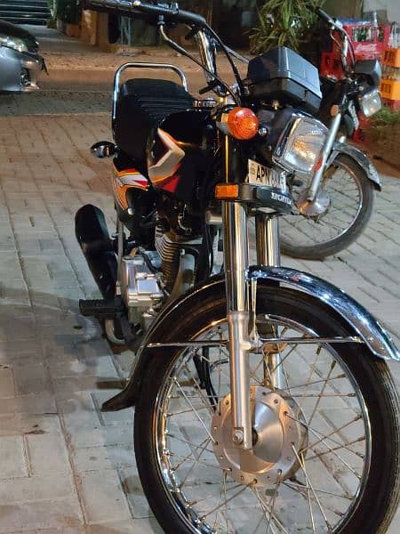 Honda CG 125 Black 1