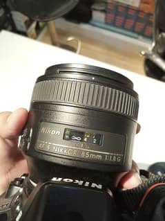 Nikon 85mm/1.8g Lens