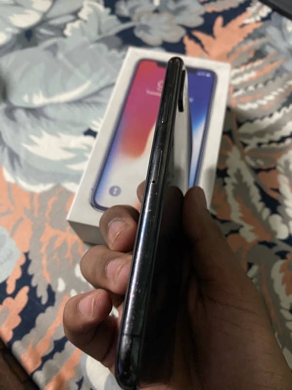 IPHONE X 64GB WITH ORIGINAL BOX PTA APPROVED 2