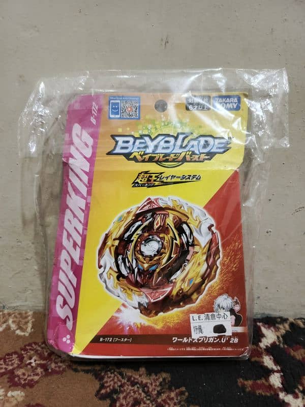 ORIGINAL TAKARA TOMY BEYBLADES AND LONCHERS 8